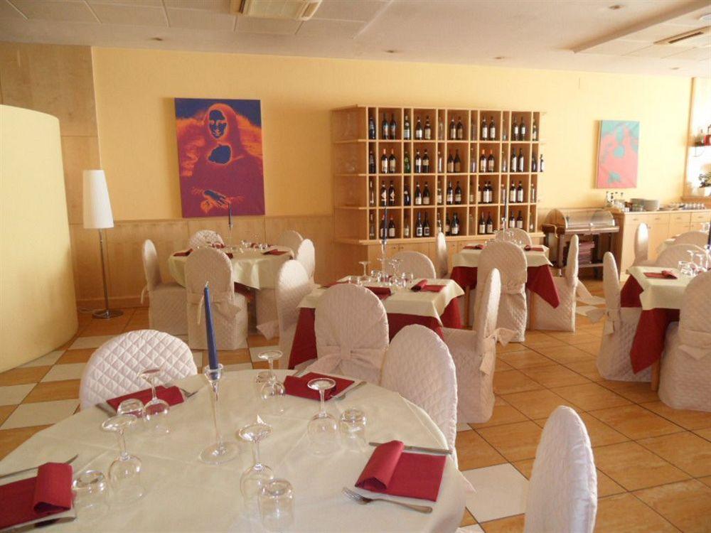B&B Hotel Cuneo Cristal Dış mekan fotoğraf
