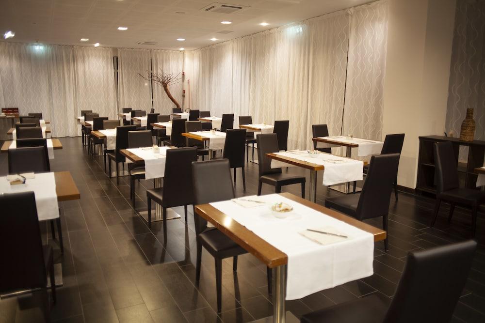 B&B Hotel Cuneo Cristal Dış mekan fotoğraf