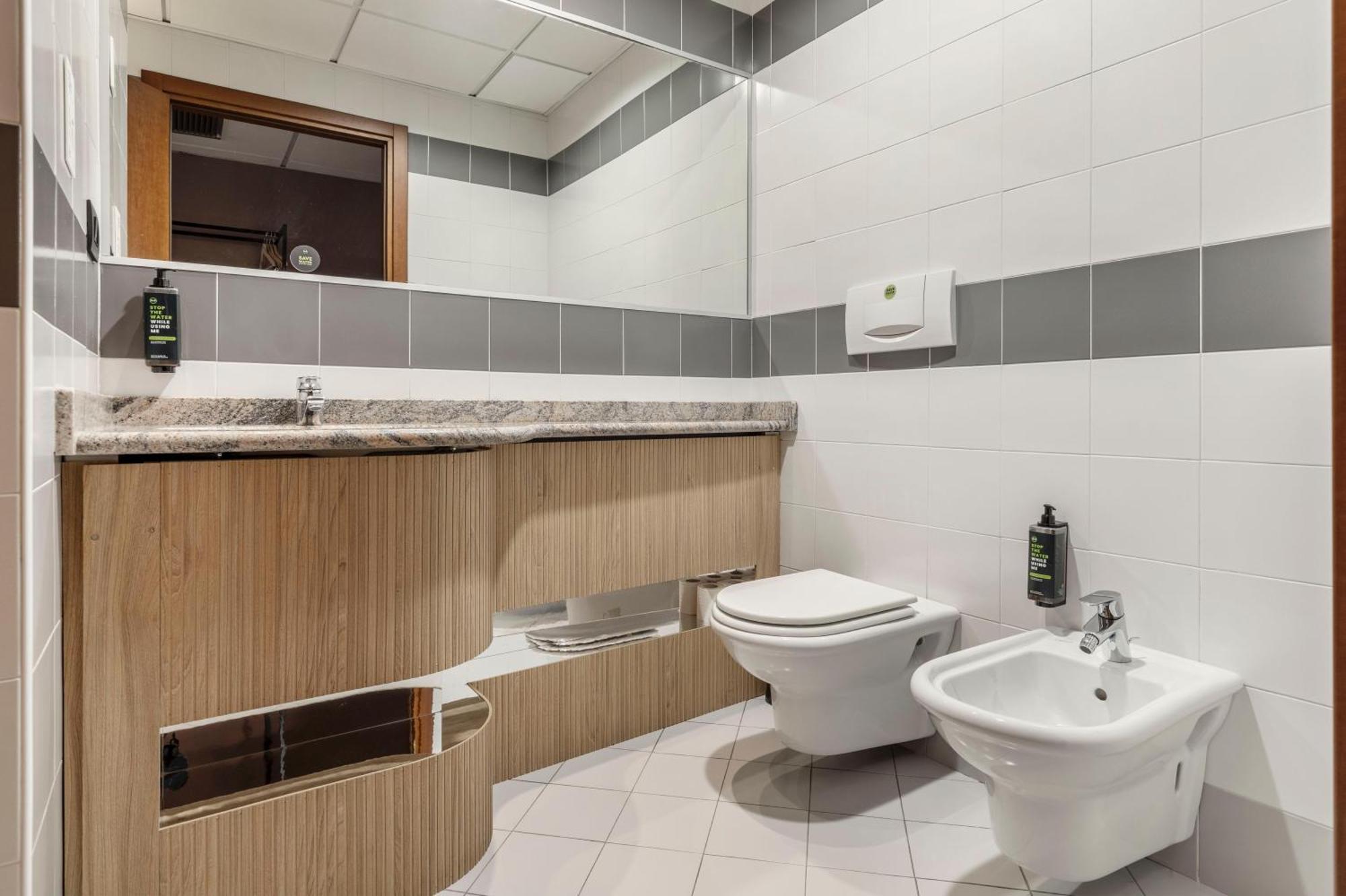 B&B Hotel Cuneo Cristal Dış mekan fotoğraf