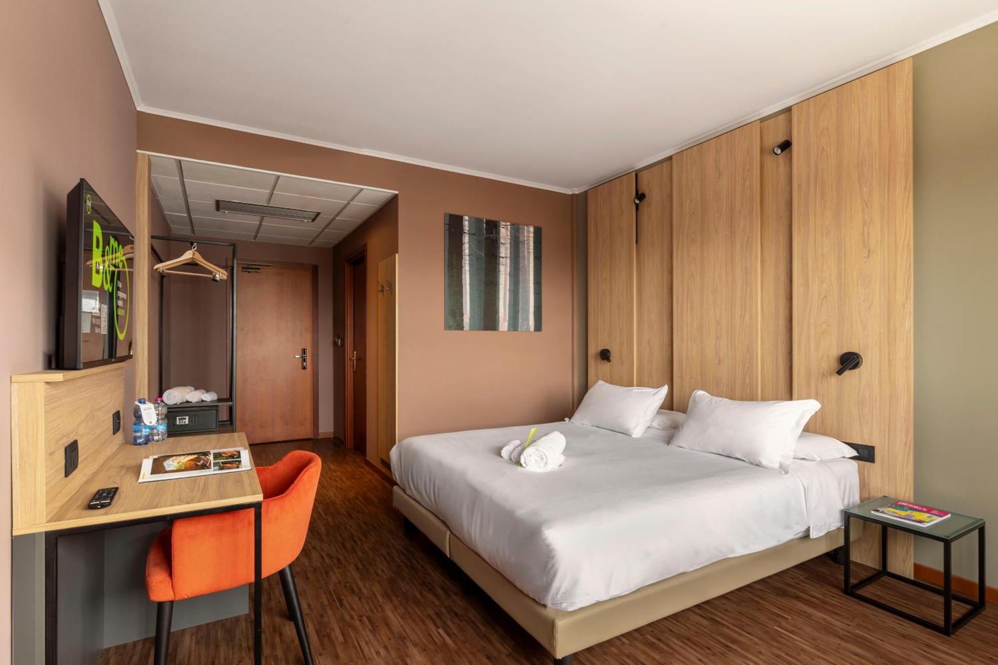 B&B Hotel Cuneo Cristal Dış mekan fotoğraf