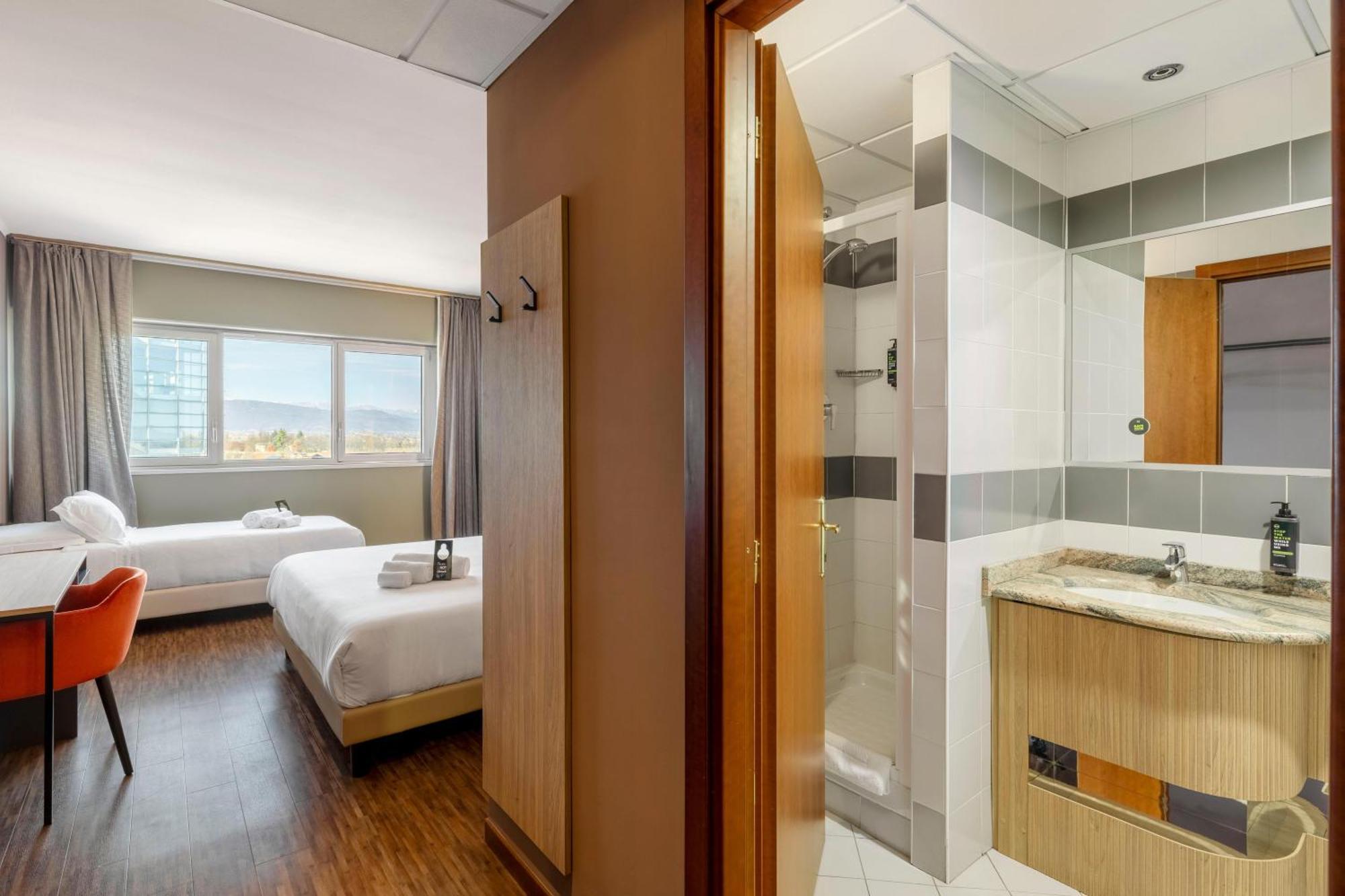 B&B Hotel Cuneo Cristal Dış mekan fotoğraf