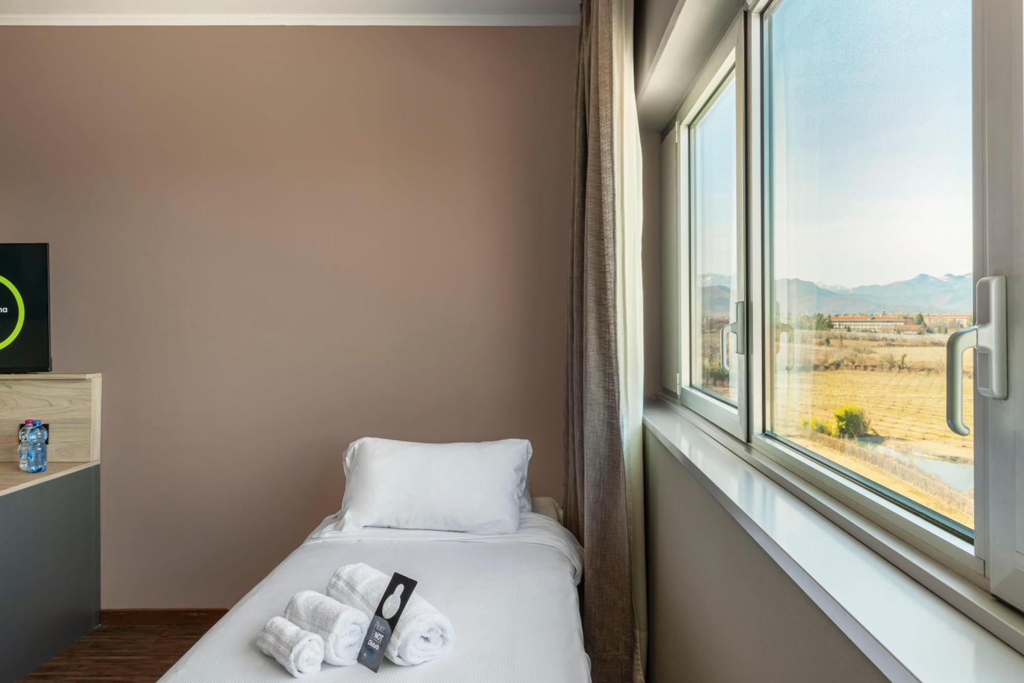 B&B Hotel Cuneo Cristal Dış mekan fotoğraf