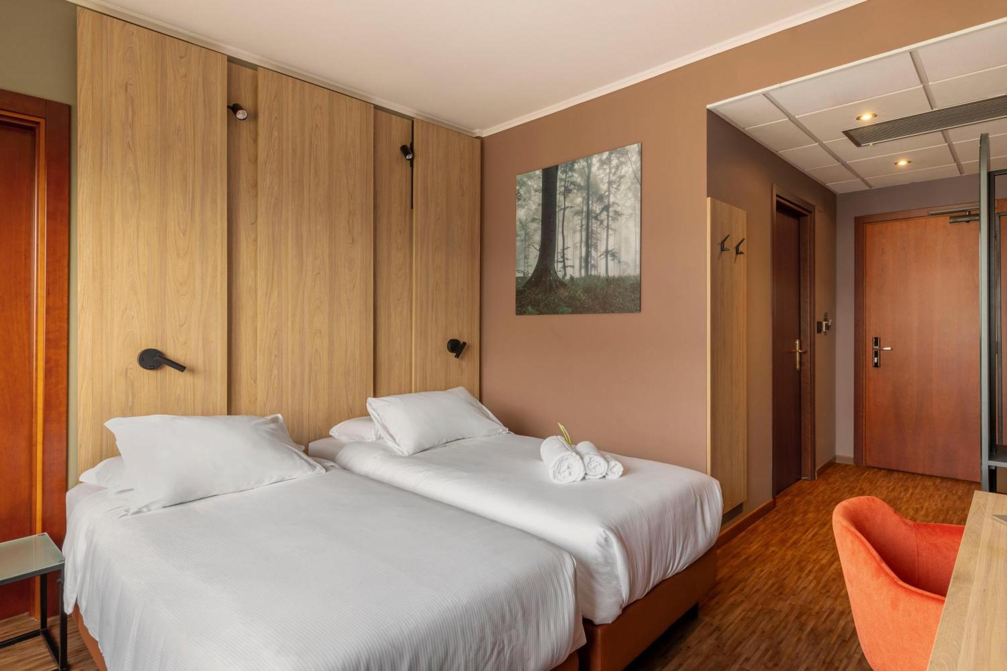 B&B Hotel Cuneo Cristal Dış mekan fotoğraf