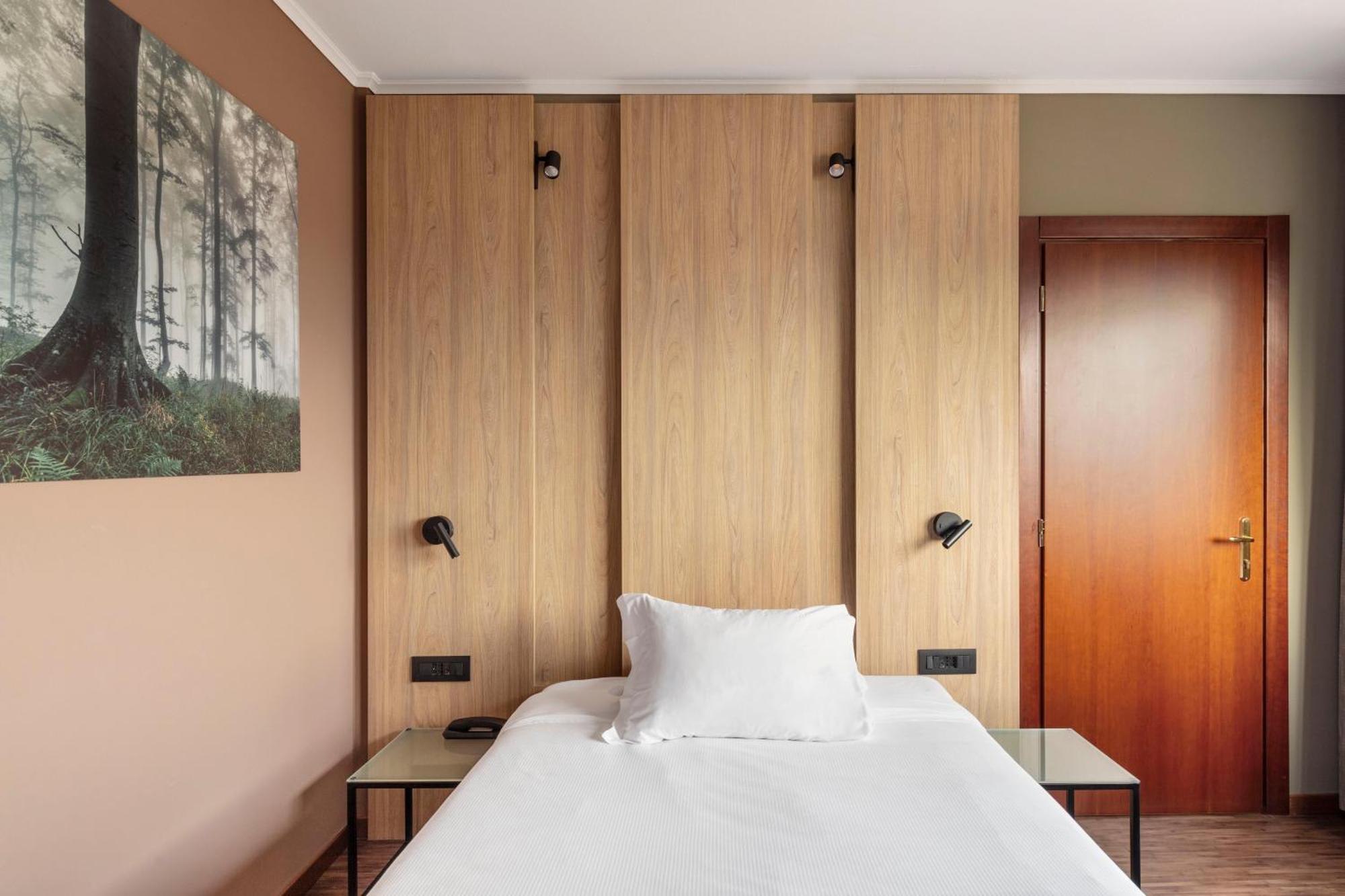B&B Hotel Cuneo Cristal Dış mekan fotoğraf