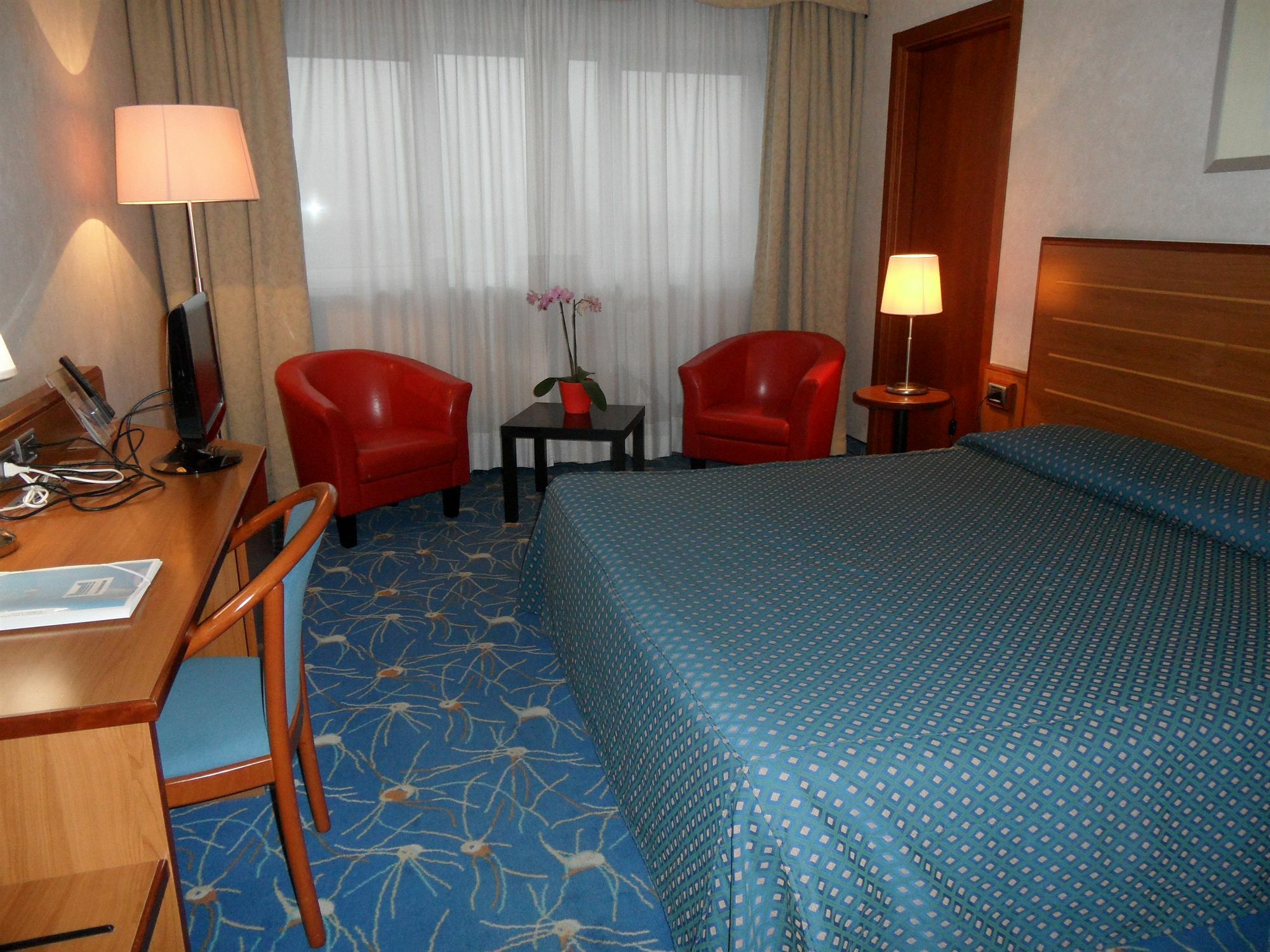 B&B Hotel Cuneo Cristal Dış mekan fotoğraf